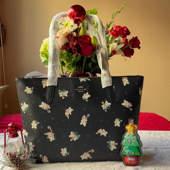 ☃️ COACH ZIP TOP TOTE WITH SNOWMAN PRINT ☃️ - Picture 3 of 16